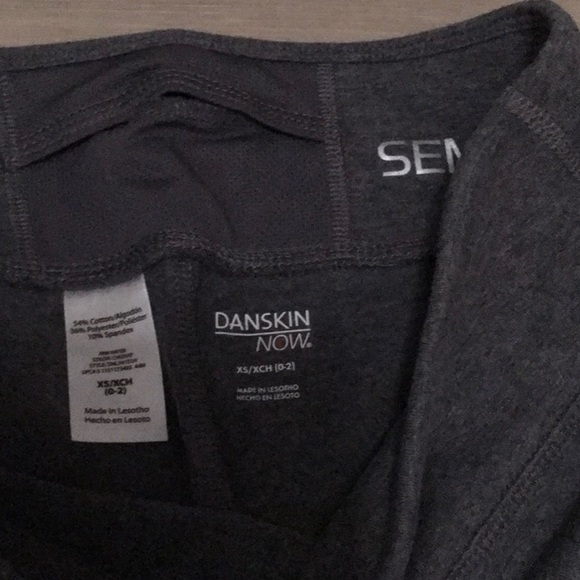 Danskin Now Size XS Semi Fitted Heather Gray - Picture 4 of 10